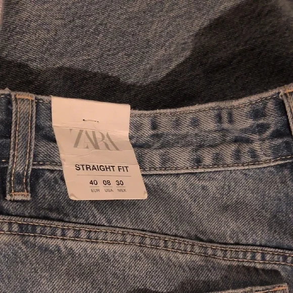 Zara Blue Relaxed Jeans for Effortless Style - Picture 4 of 5